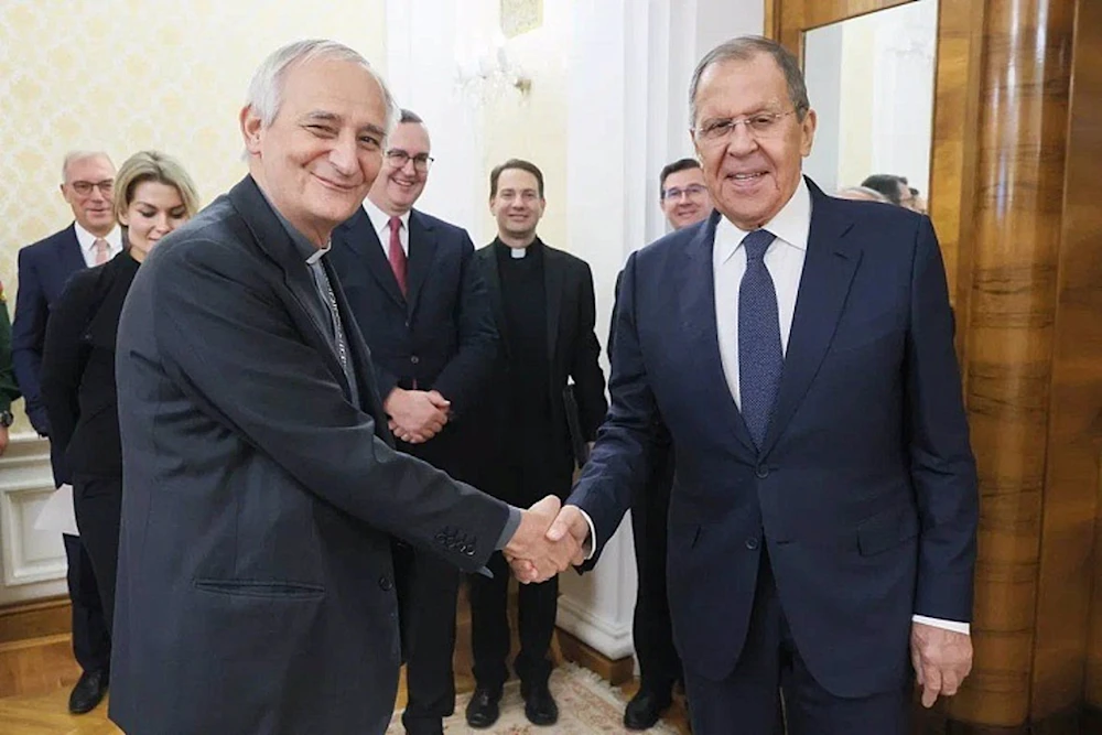 Lavrov y enviado del papa Francisco abordan cooperación humanitaria