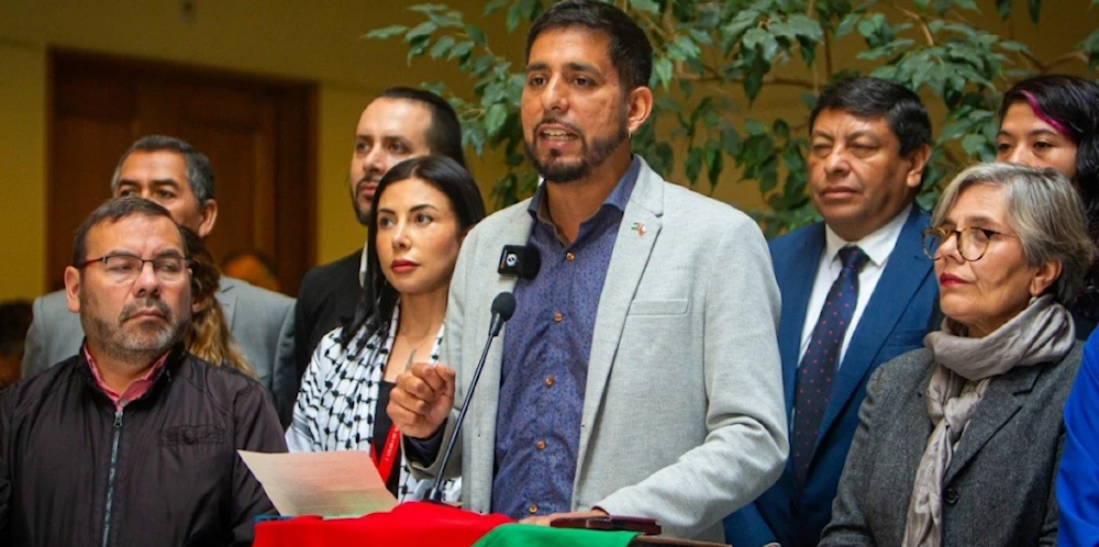 Diputados de Chile piden frenar compra de armas a Israel