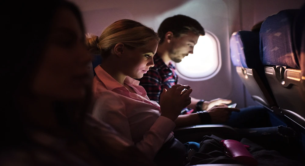 Conexión a Internet en avión: polémico servicio
