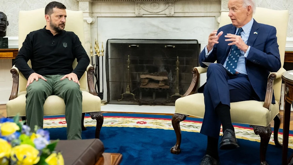 Biden anuncia ayuda millonaria para Ucrania al conversar con Zelensky