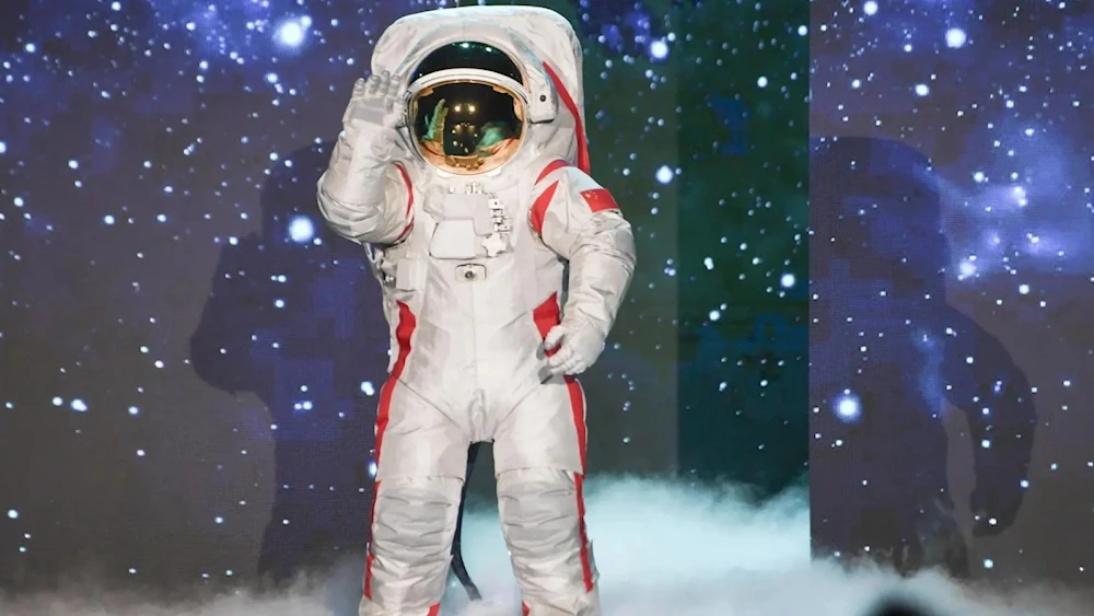 China presenta su diseño del traje espacial para la exploración lunar