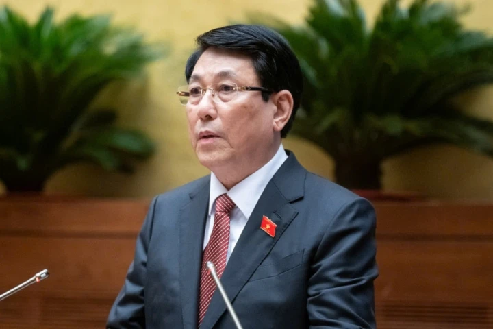Luong Cuong jura como nuevo presidente de Vietnam
