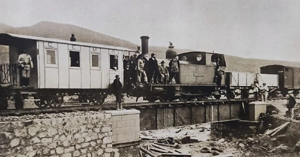 El ferrocarril, los leones y los elefantes, según Kapuściński