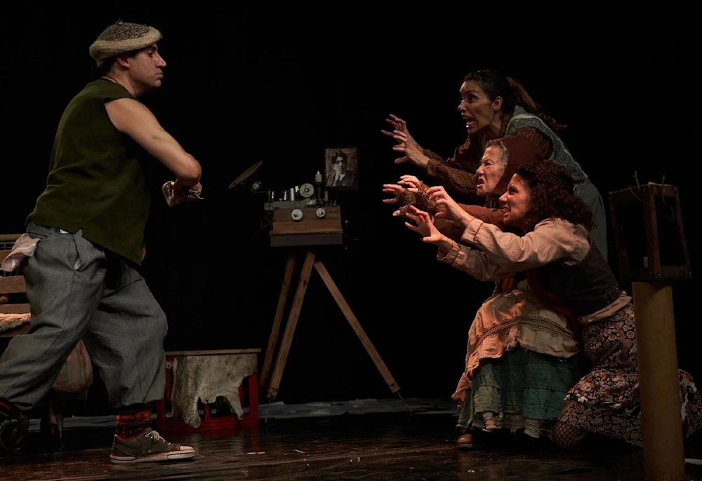 Argentina: Teatro colectivo con historias comunes trae La Víspera