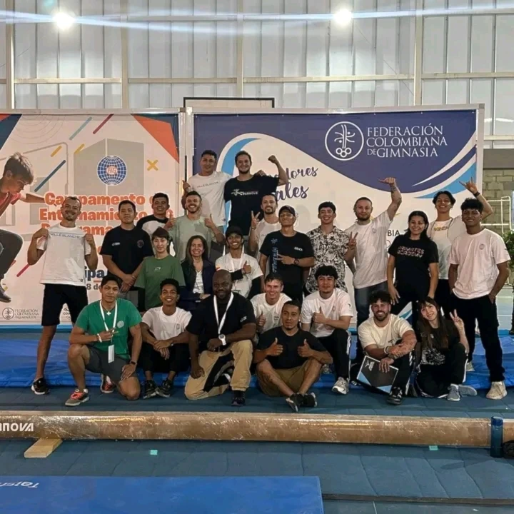 Realizan curso internacional de parkour en Colombia