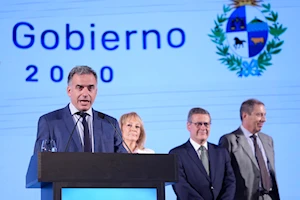 Presidente electo de Uruguay, Yamandú Orsi, presenta su futuro gabinete ministerial