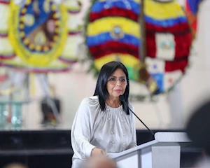 “No nos rendiremos jamás”: Autoridades venezolanas rinden homenaje al Libertador Simón Bolívar a 194 años de su partida