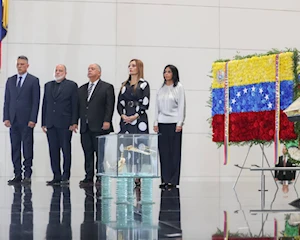 “No nos rendiremos jamás”: Autoridades venezolanas rinden homenaje al Libertador Simón Bolívar a 194 años de su partida