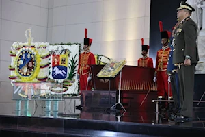 “No nos rendiremos jamás”: Autoridades venezolanas rinden homenaje al Libertador Simón Bolívar a 194 años de su partida