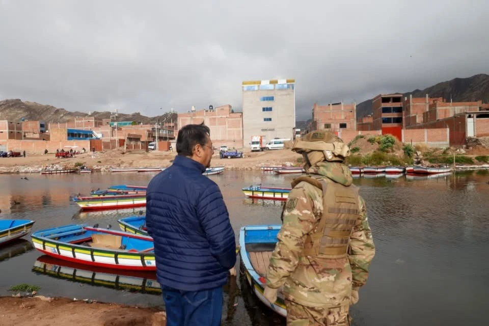 Arce insta a reforzar control en fronteras bolivianas ante contrabando