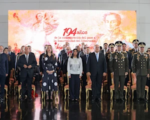 “No nos rendiremos jamás”: Autoridades venezolanas rinden homenaje al Libertador Simón Bolívar a 194 años de su partida