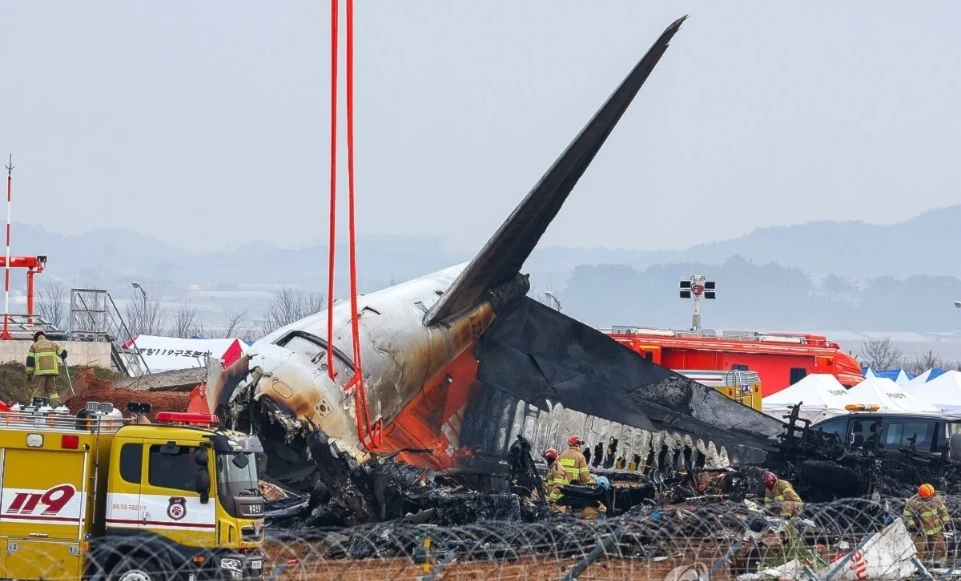 Corea del Sur entrega cuerpos a familiares del accidente aéreo