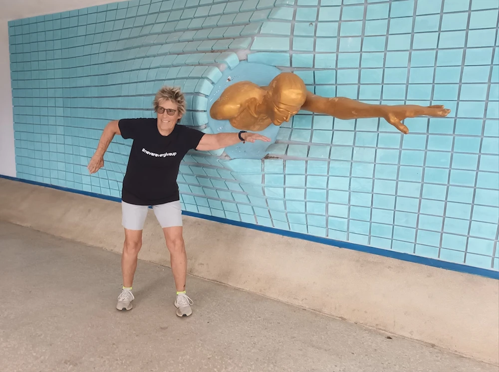 Diana Nyad visita complejo de piscinas Baraguá en la capital cubana