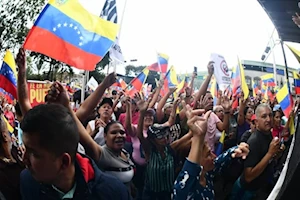 Venezuela marcha pacíficamente en las calles de Caracas por la paz de Venezuela