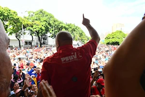 Venezuela marcha pacíficamente en las calles de Caracas por la paz de Venezuela