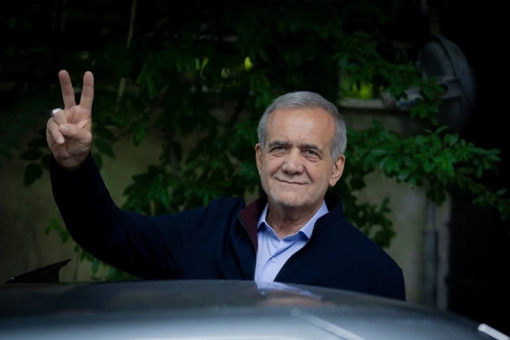 Excandidato Saeed Jalili felicita al nuevo presidente de Irán