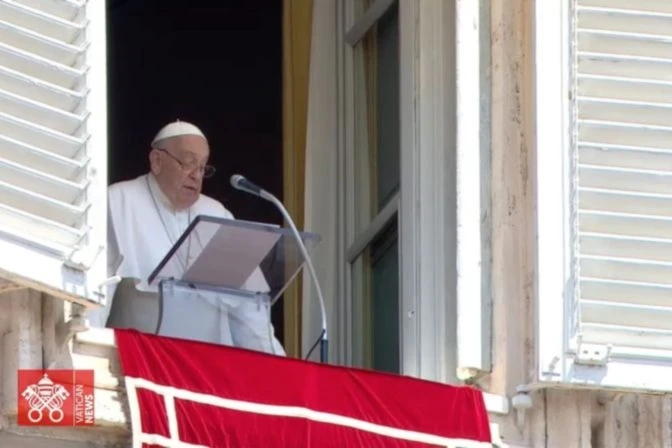 Papa Francisco pide evitar la violencia en Venezuela