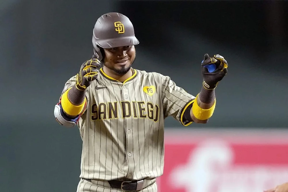 Luis Arráez hace historia en béisbol de Grandes Ligas