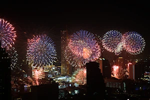 Increíbles celebraciones y fuegos artificiales dan bienvenida al año 2025 en varias partes del mundo