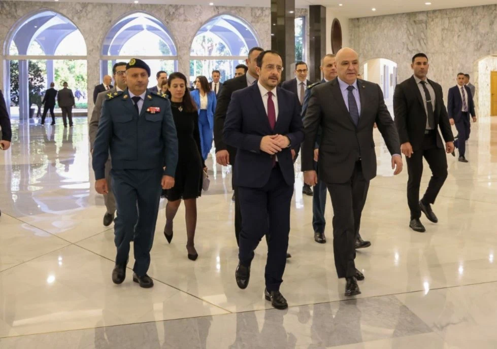 Presidente Aoun agradece apoyo de Chipre e Italia a Líbano