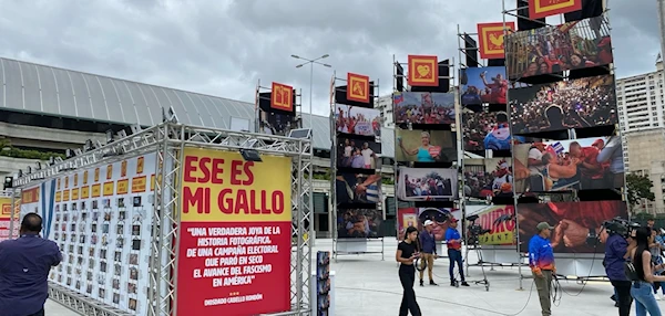 La exposición "Ese es Mi Gallo" captura la resistencia y esperanza del pueblo venezolano en 230 imágenes inolvidables