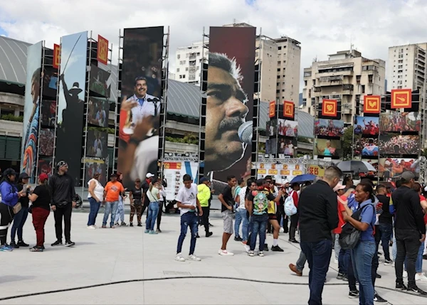 La Plaza de la Juventud inaugura «Ese es Mi Gallo», una crónica visual de la campaña presidencial de Nicolás Maduro (26)