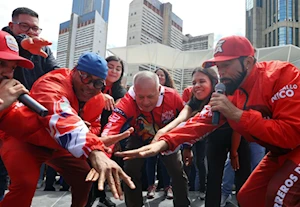 “Ese es Mi Gallo”: la exposición fotográfica que documenta la campaña presidencial de Nicolás Maduro hacia el triunfo histórico del 28 de julio de 2024