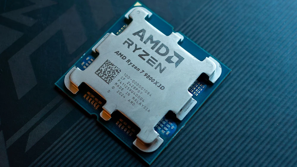 ADM celebra éxito del Ryzen 7 y tilda de “horrible” procesadores Intel