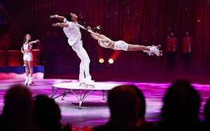 Más de 200 acróbatas de 22 países participan en el 47° Festival Internacional de Circo de Montecarlo en Mónaco