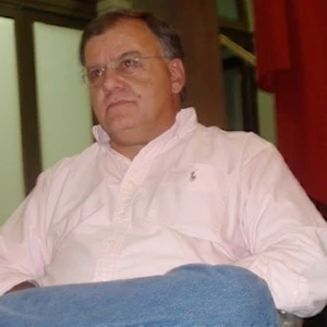 Carlos Fernández-Vega