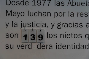 "Cada encuentro es una victoria del amor sobre el horror": Abuelas de Plaza de Mayo anuncian la identificación de la nieta 139, hija de desaparecidos durante la dictadura de Argentina