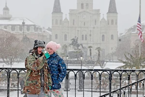 La ciudad estadounidense de Nueva Orleans despierta cubierta de nieve: el fenómeno más sorprendente desde 2009