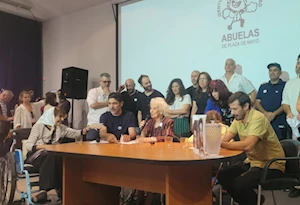 "Cada encuentro es una victoria del amor sobre el horror": Abuelas de Plaza de Mayo anuncian la identificación de la nieta 139, hija de desaparecidos durante la dictadura de Argentina