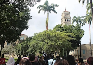 “No nos quieren educados”: Estudiantes de la Universidad de Puerto Rico protestan ante posible cierre de 64 cursos y carreras