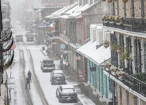 La ciudad estadounidense de Nueva Orleans despierta cubierta de nieve: el fenómeno más sorprendente desde 2009