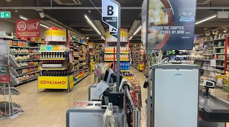 El principal supermercado de Zagreb lució desolado durante el boicot, una protesta que evidencia la frustración ciudadana frente a la inflación