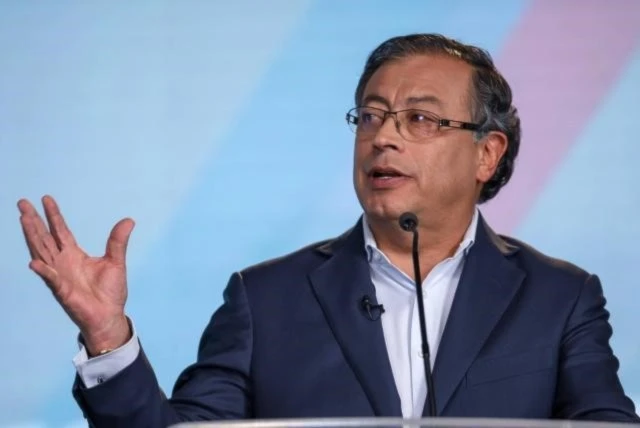 Petro responde a Trump con aranceles del 50% a productos de EEUU