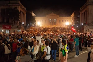 Así se vivió la histórica Marcha de las Antorchas en Cuba