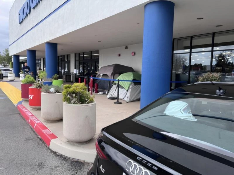EEUU: Acampan frente a tiendas ante lanzamiento de tarjetas NVIDIA