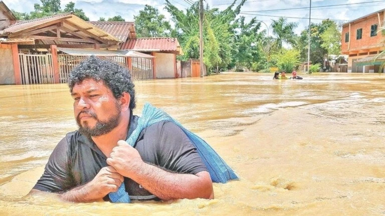 Departamento boliviano de La Paz declara emergencia por lluvias