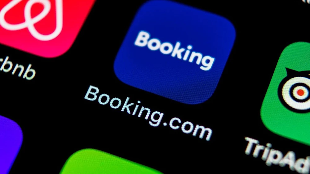 El turismo como arma de la colonización, véase las empresas online