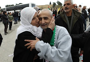 De regreso a la libertad: Pueblo palestino celebra liberación de 183 rehenes