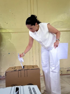 Así transcurrió la jornada electoral en Ecuador: el CNE reveló que más del 83% de los votantes participaron en estos comicios