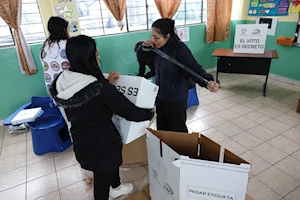 Así transcurrió la jornada electoral en Ecuador: el CNE reveló que más del 83% de los votantes participaron en estos comicios