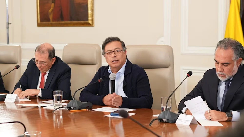 Colombia: Petro reorganiza su Gobierno y exige renuncia a ministros