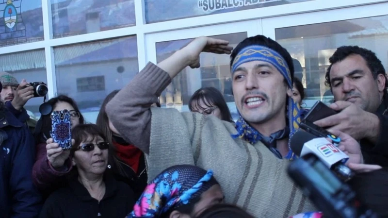 Líder mapuche es acusado de terrorismo por gobierno de Javier Milei