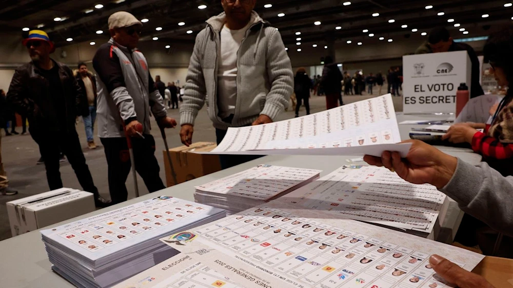 Ecuador irá a balotaje con electorado dividido