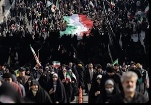 Miles de iraníes conmemoran el 46º aniversario de la Revolución Islámica con marchas multitudinarias y llamados a la resistencia