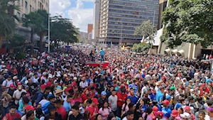 Miles de jóvenes venezolanos marcharon por Caracas este 12 de febrero para conmemorar el Día de la Juventud