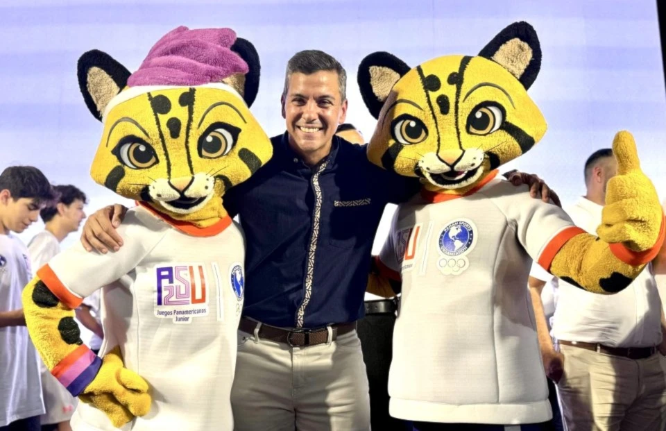 Presidente de Paraguay muestra optimismo con posibles juegos múltiples